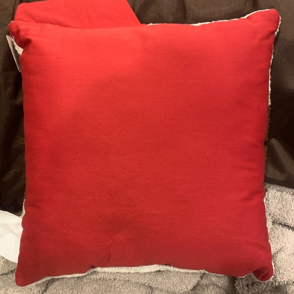 Ashland Christmas pillow - Picture 2 of 3